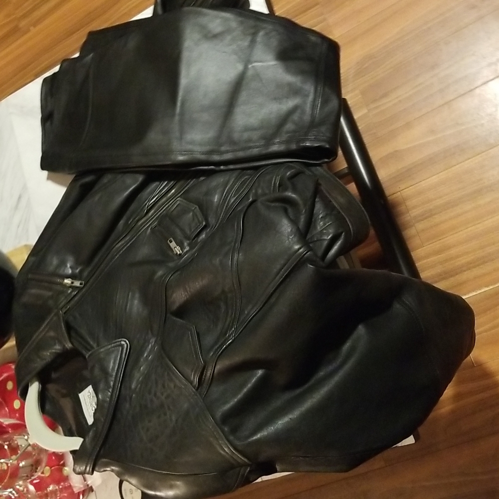 Forenza genuine leather jacket XL and pants size 5/6 Excellent condition.